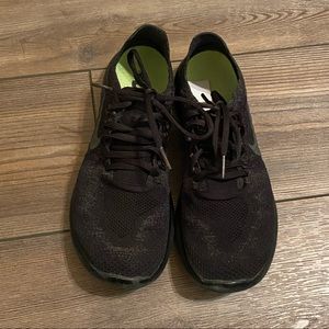 Nike Flyknit women’s running shoes